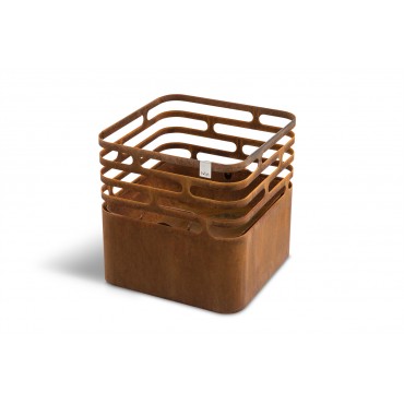 höfats Cube Feuerkorb, aus Cortenstahl für schönen Patina Look